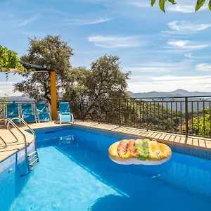 beautiful-home-in-algatocin-w-outdoor-swimming-pool.es-andalucia.com/